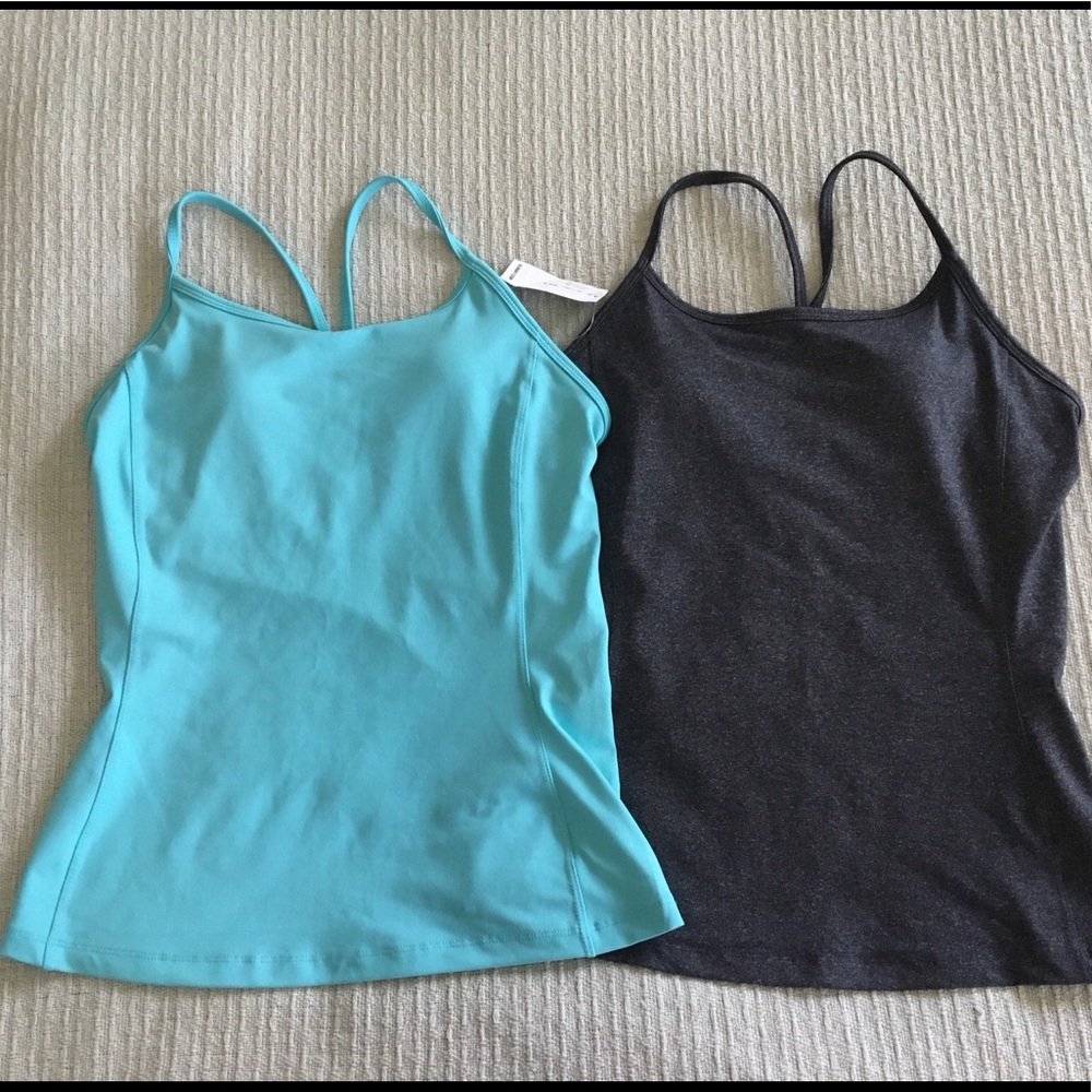 Old Navy Active Tank Tops - Size Small